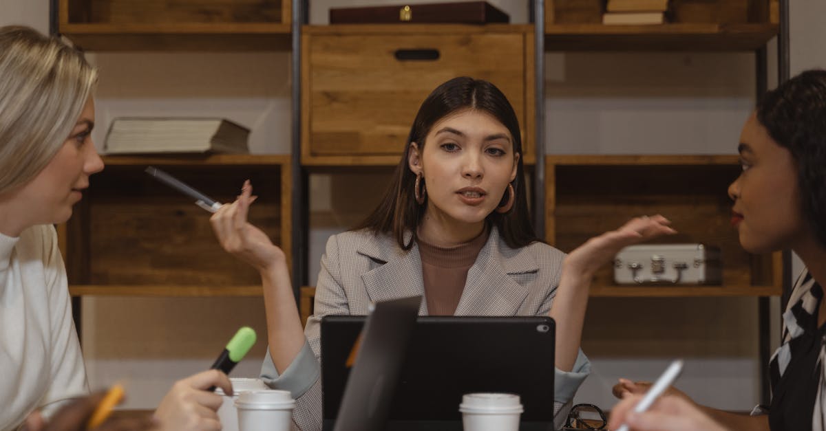 如何在游戏技术支持辅助领域中避免遇到难题？