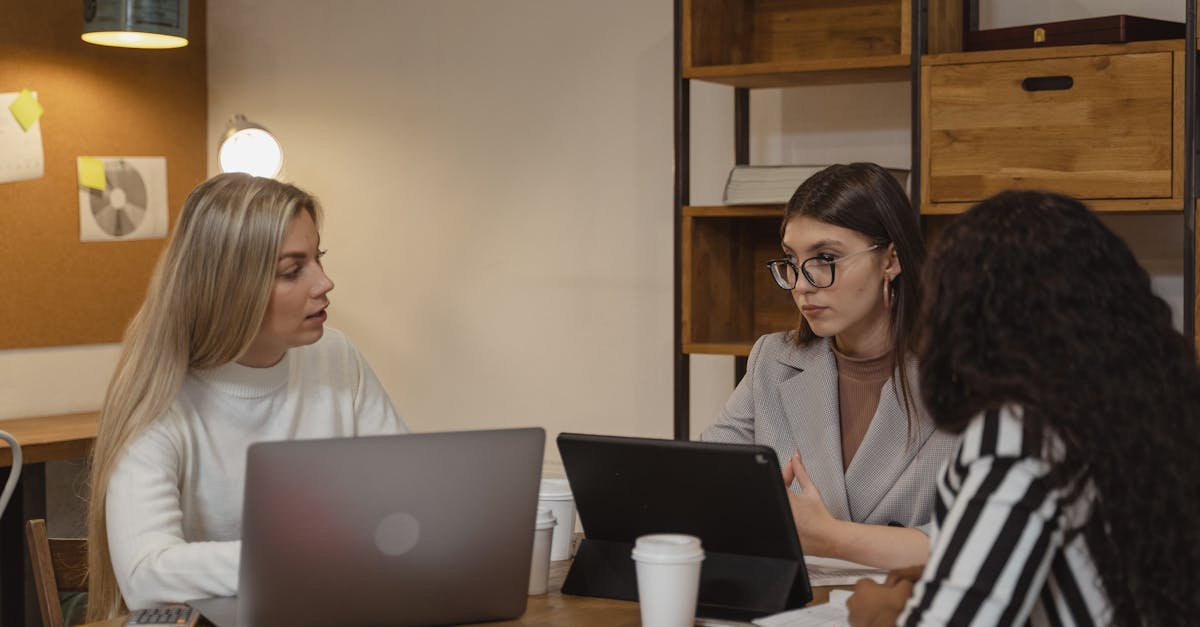 香烟和食物的联盟：香烟搭配运动示例