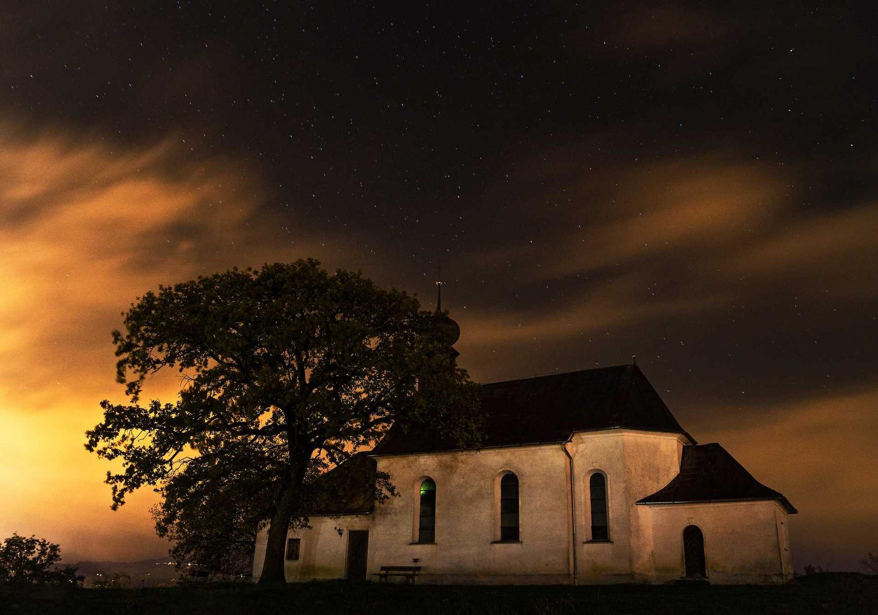搜狐实名账号：中都街道注册代理联系方式