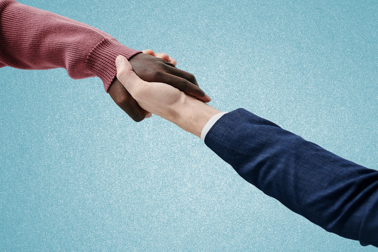 反恐精英OL:快游游戏平台开代理店