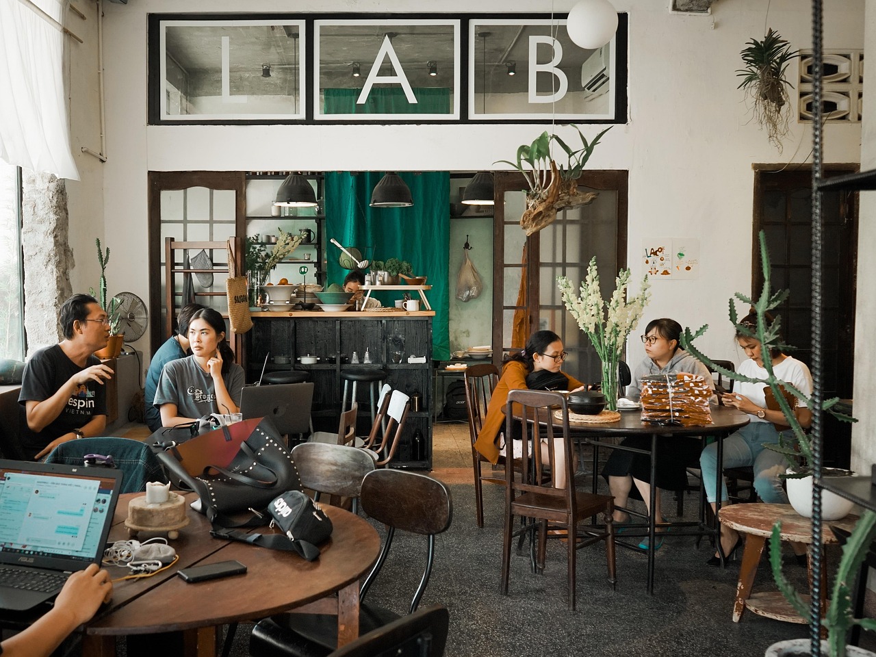 「安全意识教育」加强员工安全意识以预防DDoS攻击